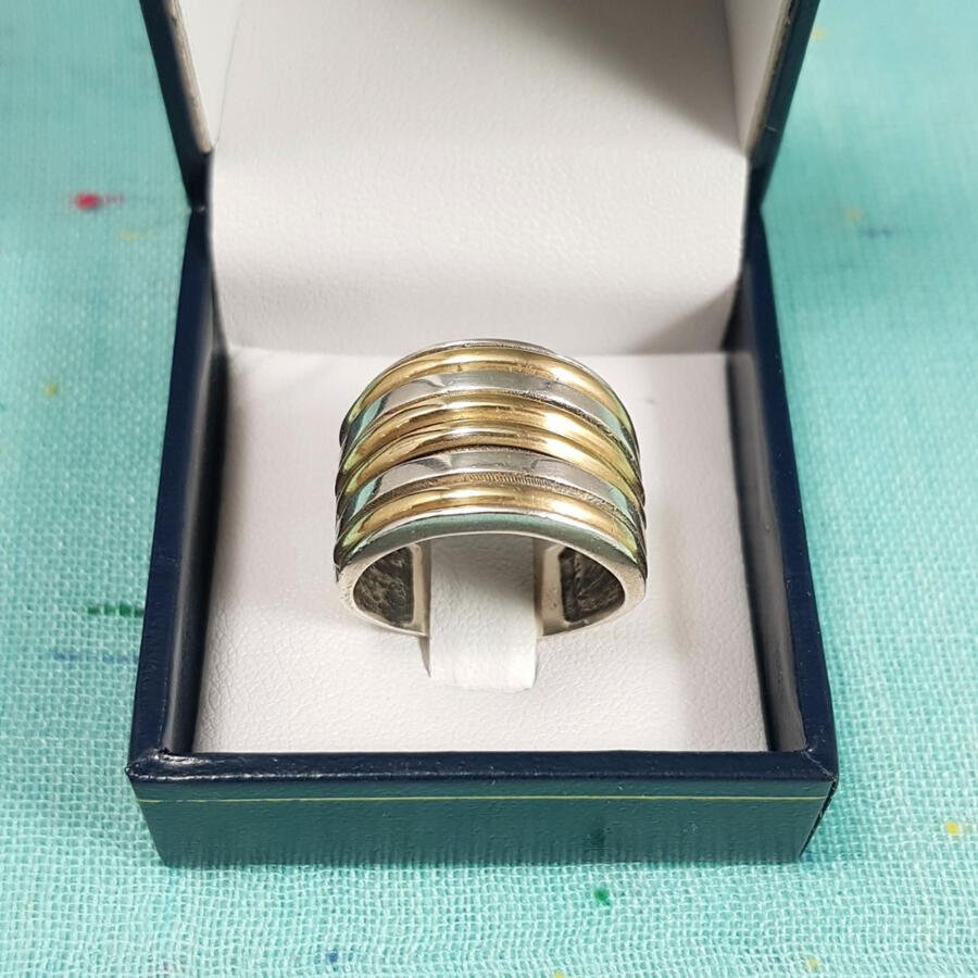 Anillo en plata y oro