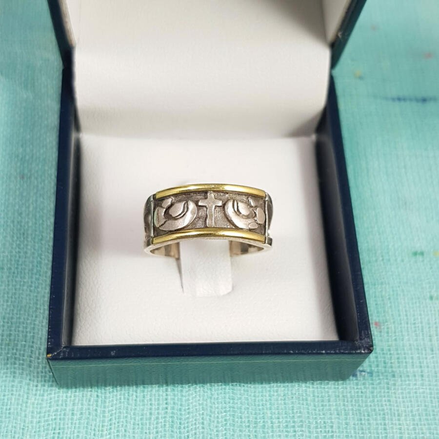 Anillo en plata y oro