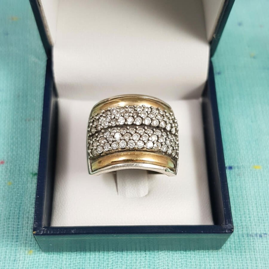 Anillo en plata y oro con Zirconias