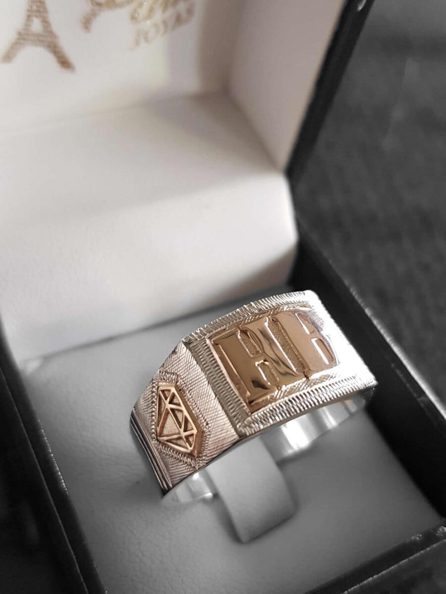 Anillo sello ‘Iniciales Eternas’ — Classic, Premium & Royal - Imagen 4