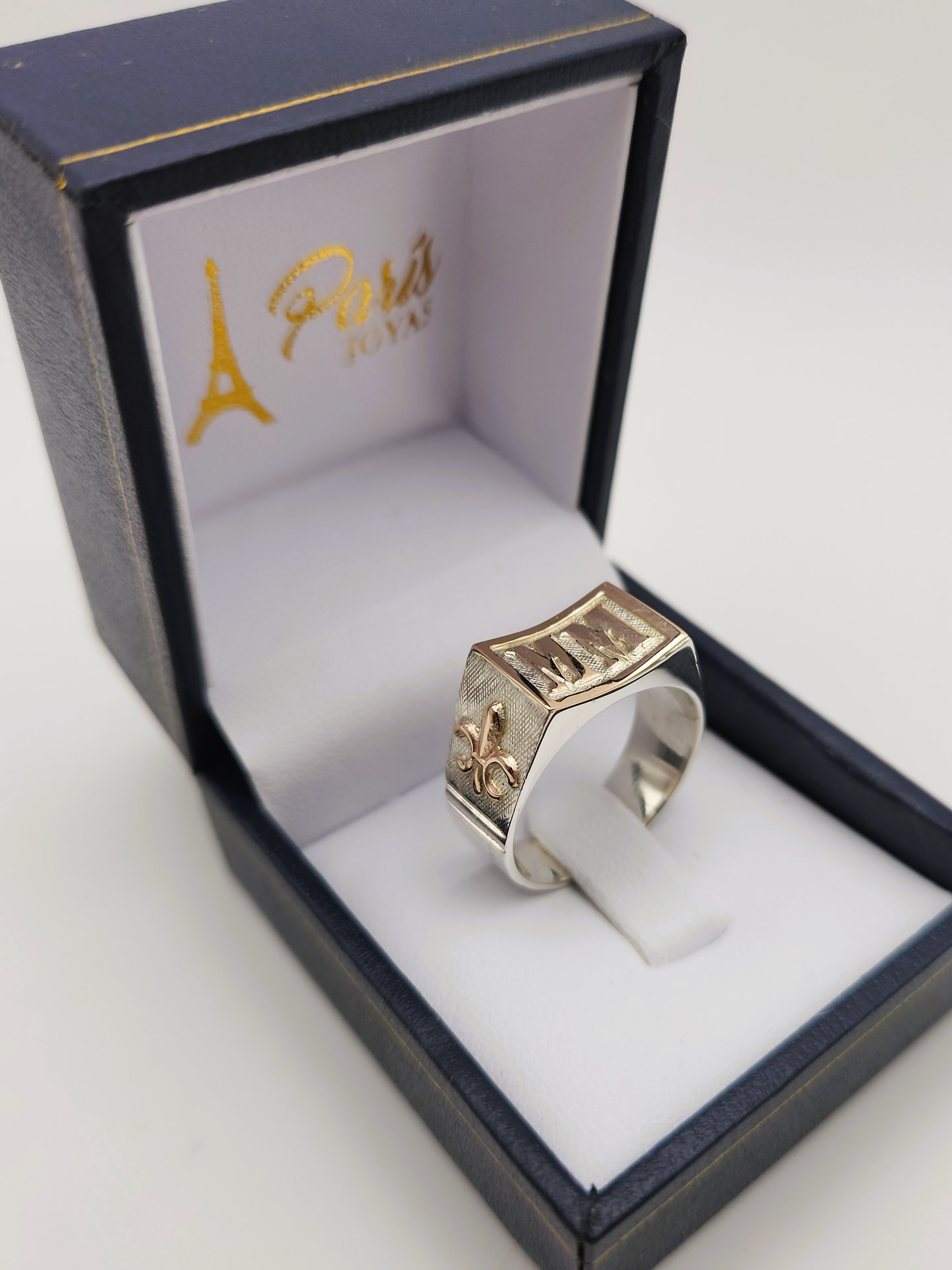 Anillo sello ‘Iniciales Eternas’ — Classic, Premium & Royal - Imagen 4