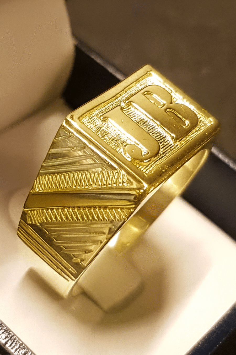 Anillo sello con iniciales personalizado unisex - Imagen 3