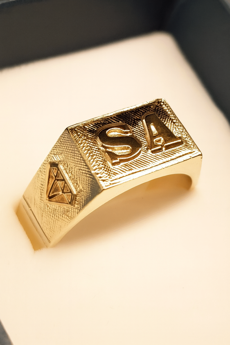 Anillo sello con iniciales personalizado unisex - Imagen 3