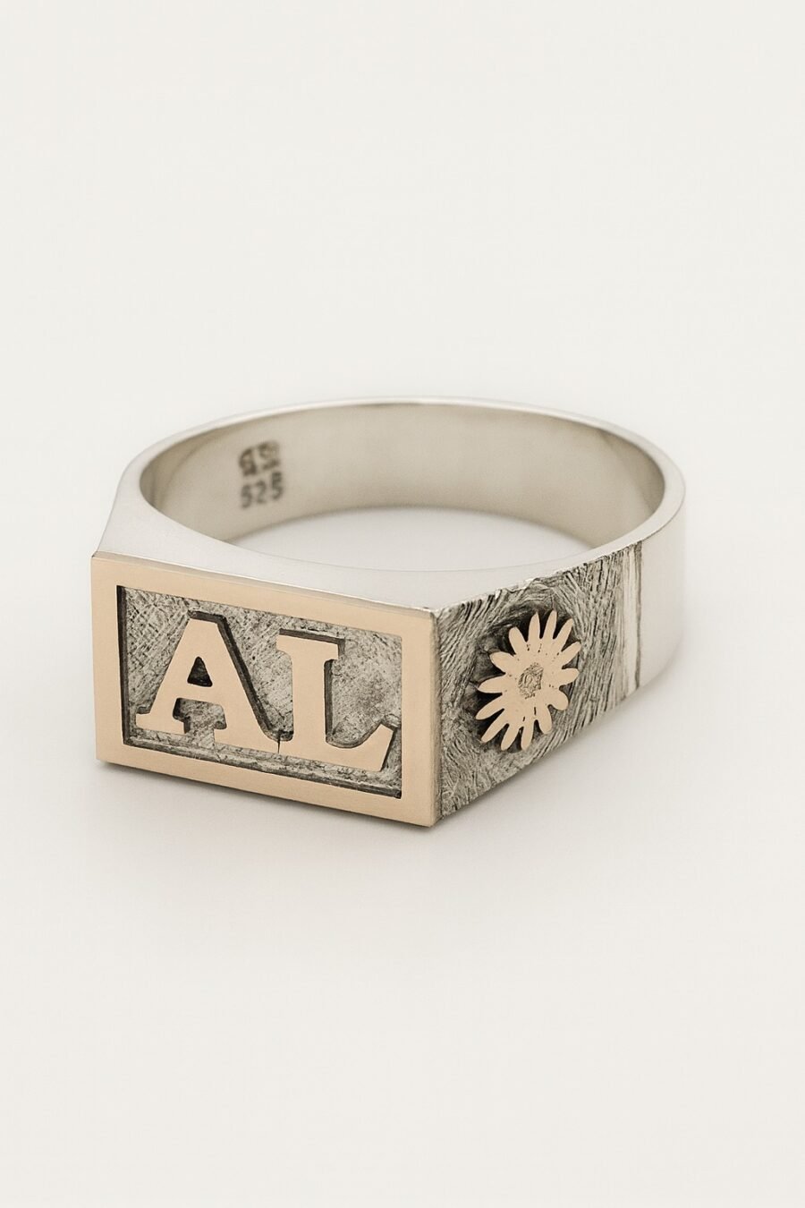 Anillo sello ‘Iniciales Eternas’ Classic – 8 x 10 mm