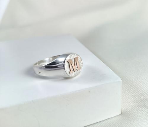 Sello Plata 925 con Inicial en Oro