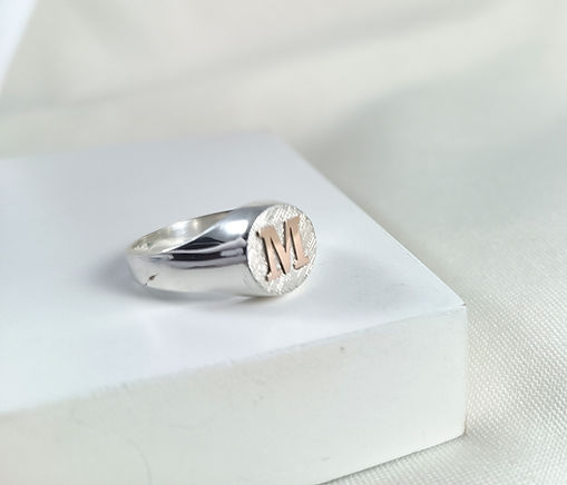 Sello Plata 925 con Inicial en Oro