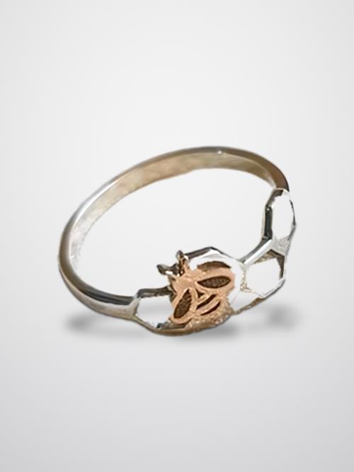 Anillo de maestra en plata 925 con panal y abeja en oro 10k