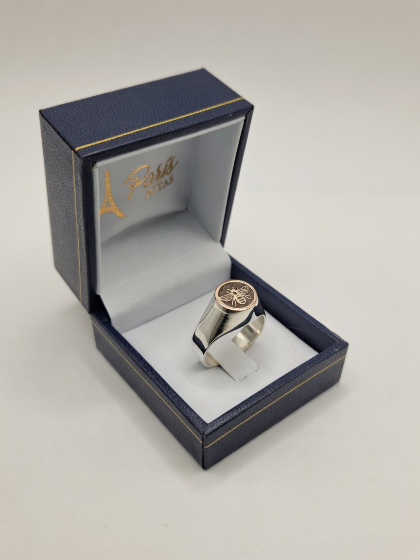 Anillo sello de maestra en caja París Joyas