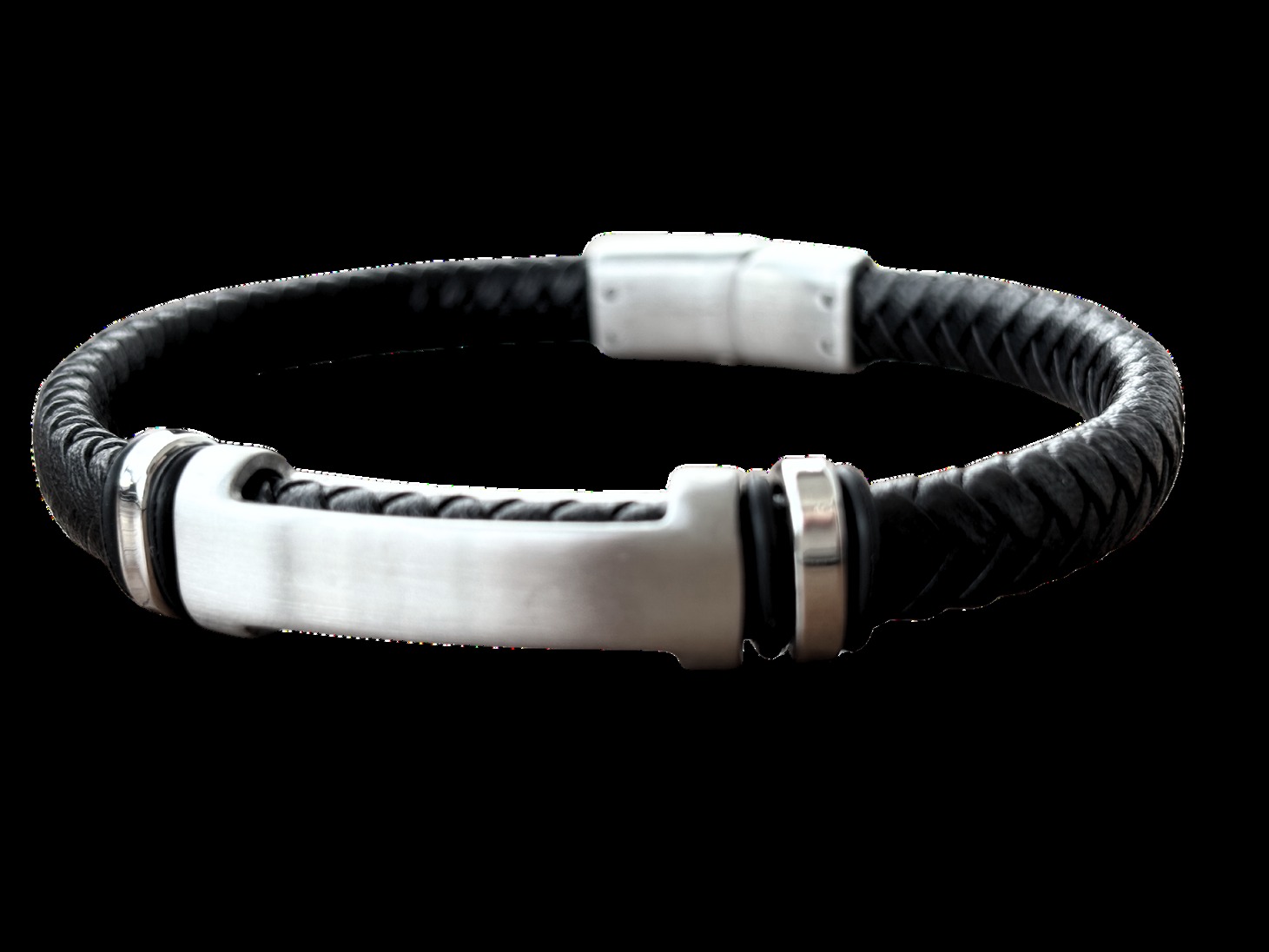 Pulsera AYNI de cuero trenzado y acero con placa calada